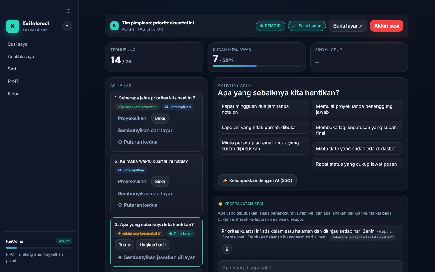 Kokpit fasilitator Kai Interact dengan peserta yang terhubung, aktivitas yang sedang terbuka, dan jawaban yang masuk.